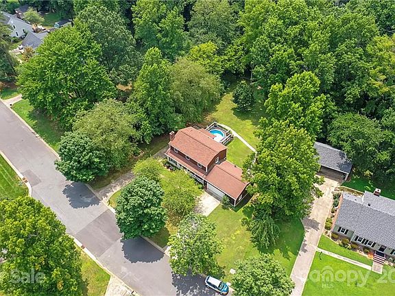 3rd image of 8220 Nathanael Greene Ln