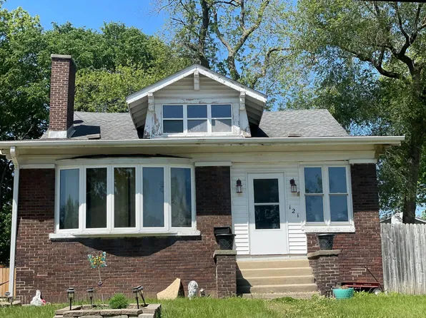 121 Hunter Ave, Joliet, IL 60436