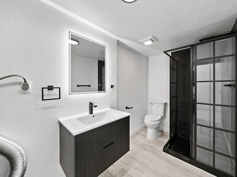 1101 Colusa St #2 — Photo 29