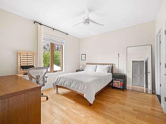 4th image of 186 8th St APT 2B