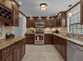 761 Windvue Dr, Pittsburgh, PA 15205