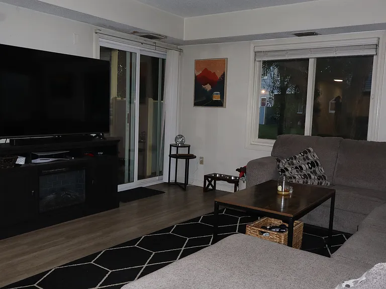 611 Nassau Dr — Photo 9
