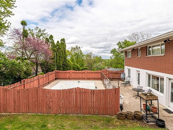 2nd image of 5305 Savina Ave