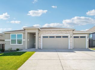 7881 Lennox St, West Richland, WA 99353