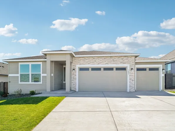 7881 Lennox St, West Richland, WA 99353