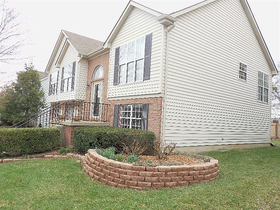 2nd image of 904 Palomino Ln
