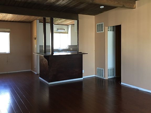 3rd image of 1109 College View Dr APT 10