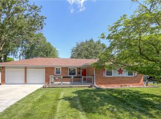 301 W Walnut St, Blue Springs, MO 64014