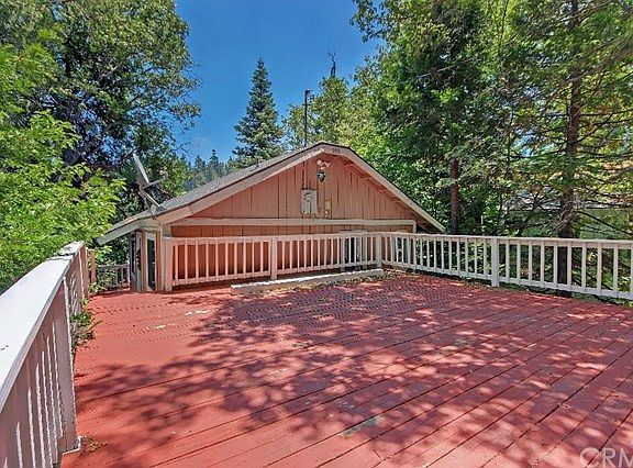 3rd image of 595 Wellsley Dr