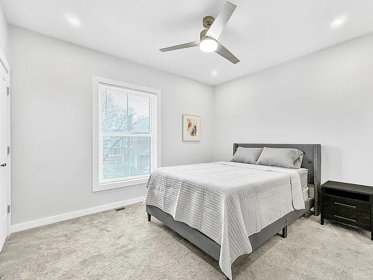 141 Hughes St — Photo 25