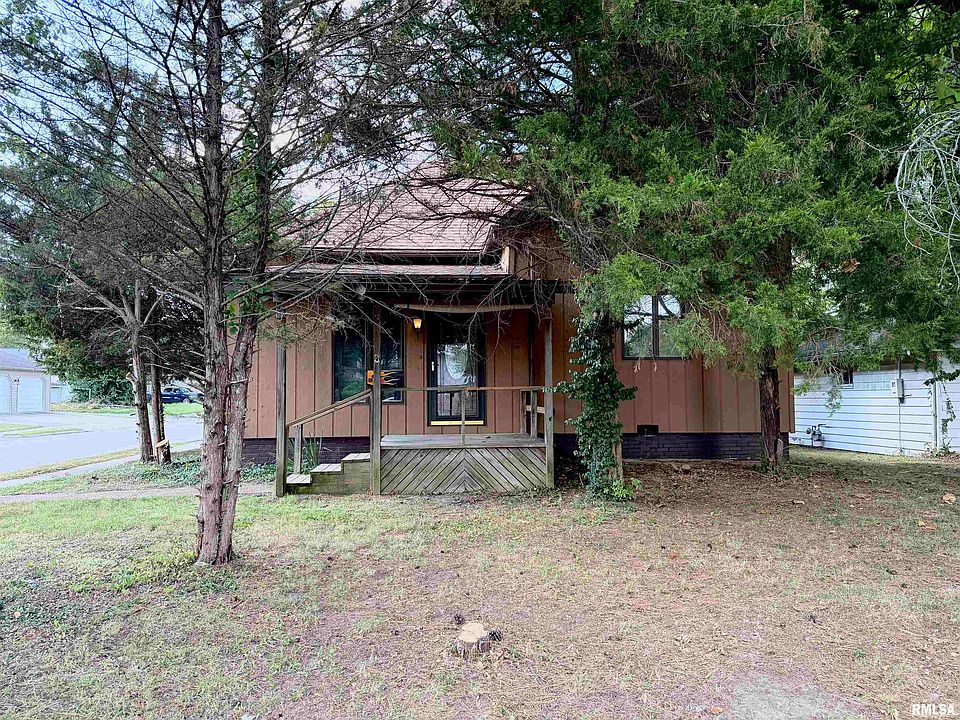 1st image of 929 Main St