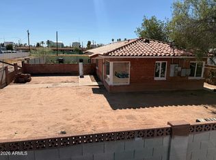20 N Santa Barbara Drive, Mesa, AZ 85201