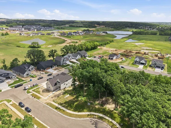 1279 Retreat Cir, Verona, WI 53593