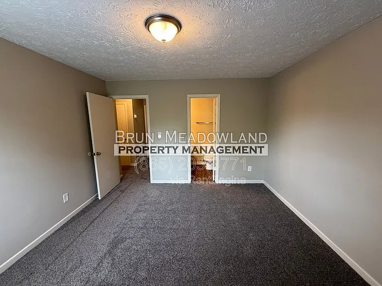 8719 Gleason Dr #C — Photo 16
