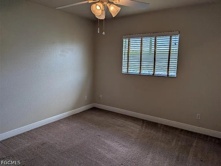 3046 SW 24th Ave — Photo 15