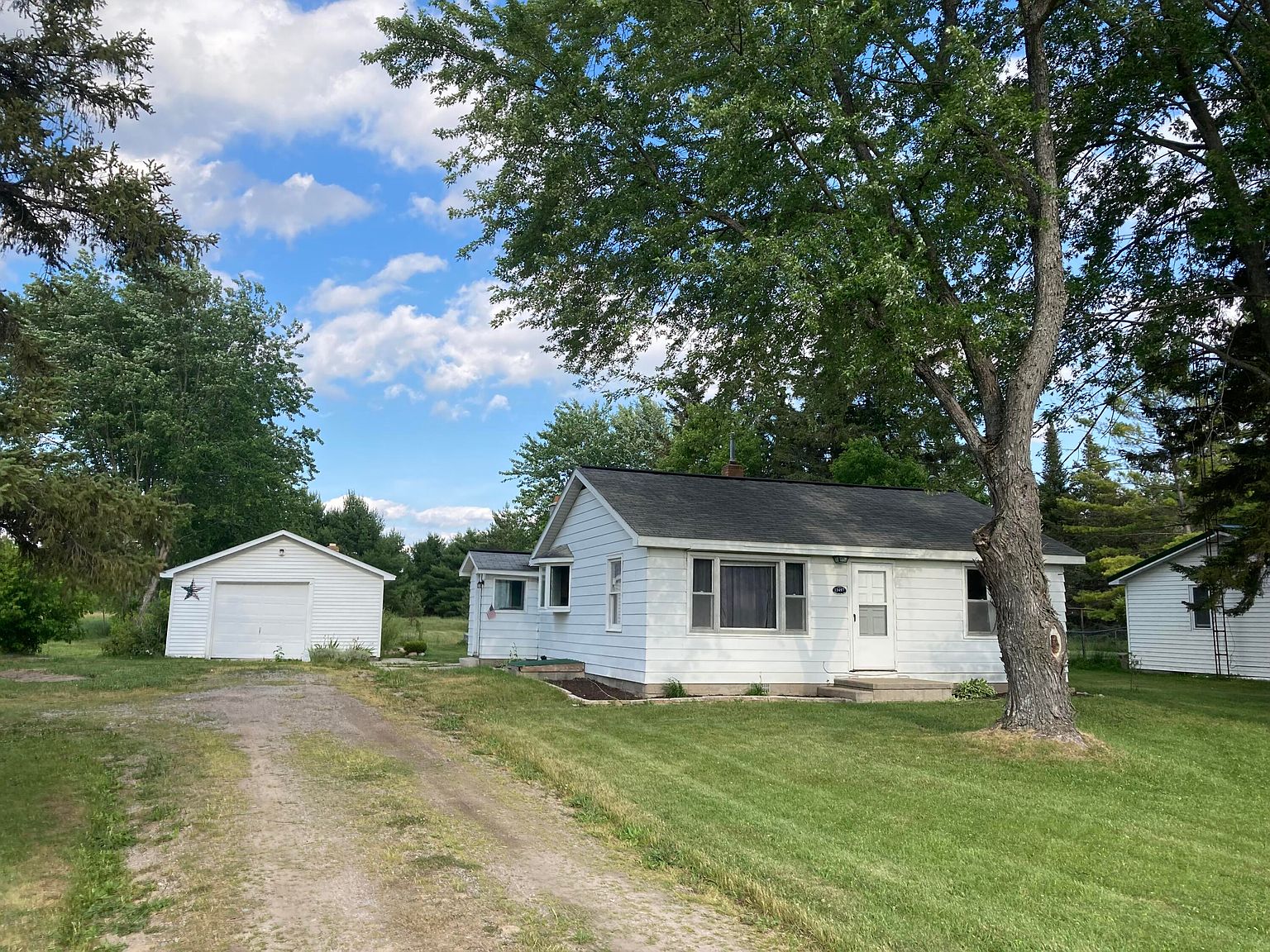 13497 Hubbard Lake Rd, Hubbard Lake, MI 49747 Zillow