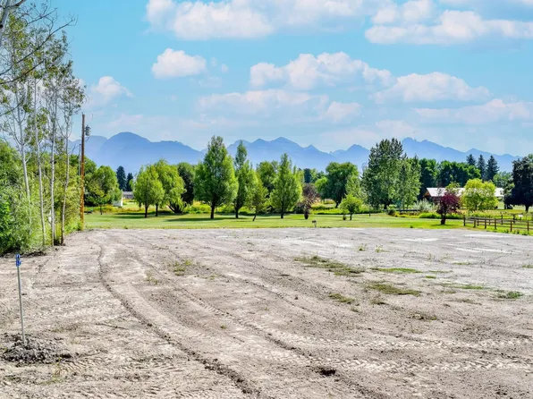 424 4th Ave SW, Ronan, MT 59864