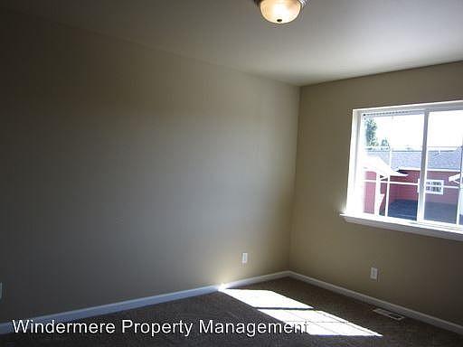 4th image of 2169 Siddle St Unit 104
