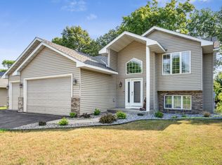 721 Morrison Ave S, Annandale, MN 55302
