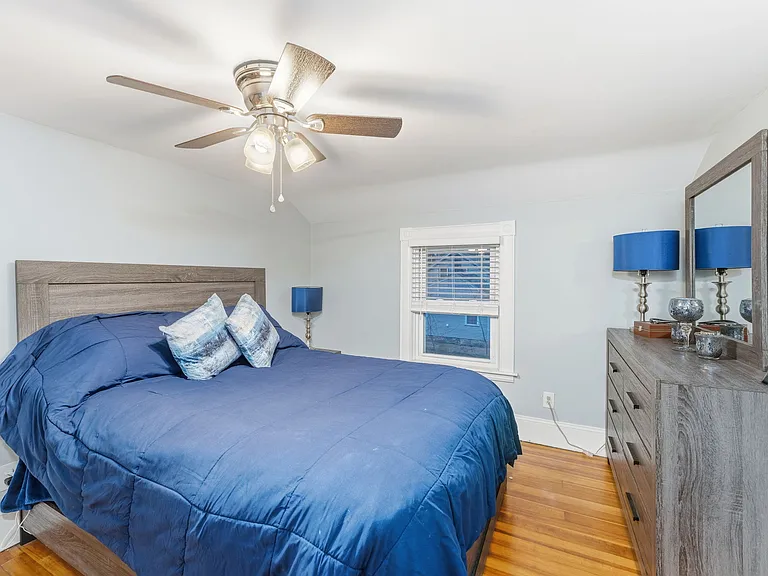17 N Pleasant St #1 — Photo 10