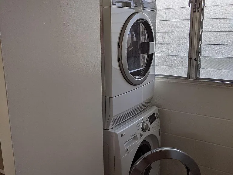 1128 Ala Napunani St #1403 — Photo 17
