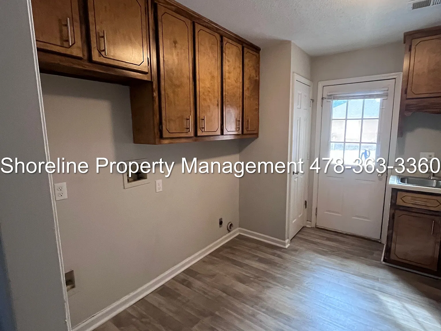 1861 North Ridge Drive - B — Photo 4