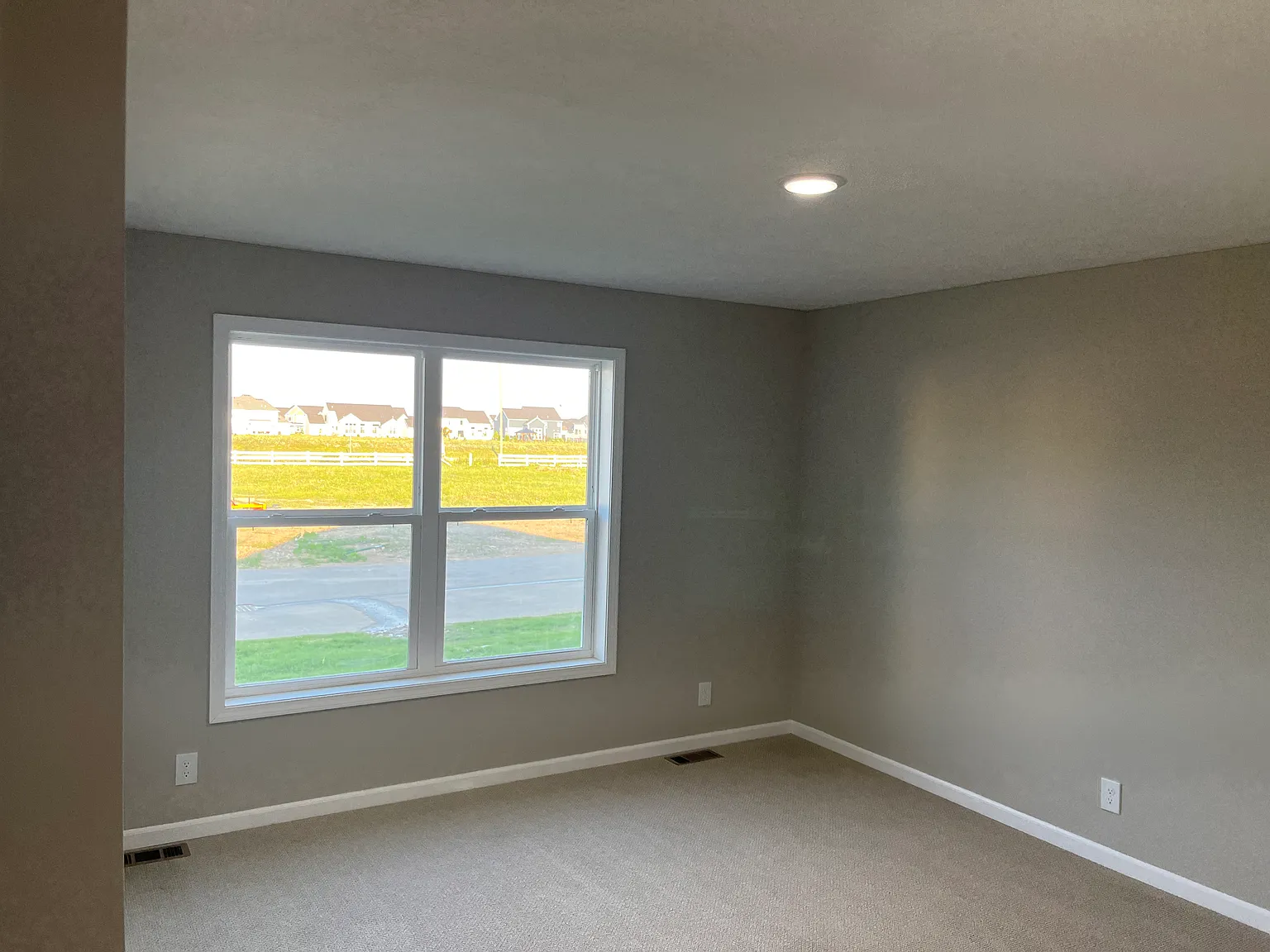 2 bed, 1615 sqft, $2,450 — Photo 4