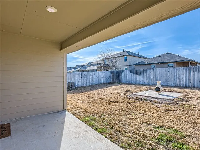 9811 Bratten Rise — Photo 28
