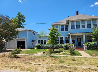509 S Fordyce St, Blooming Grove, TX 76626
