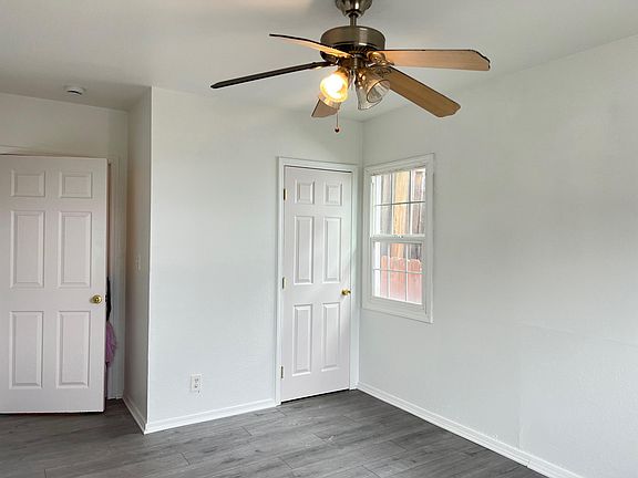 3rd image of 8122 Ney Ave