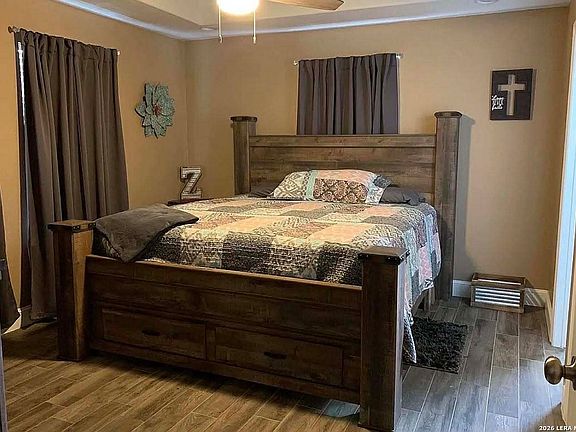 5th image of 419 N Cedar