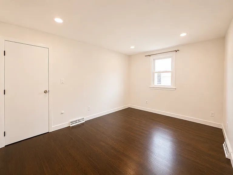 66 Harrison Ave — Photo 17