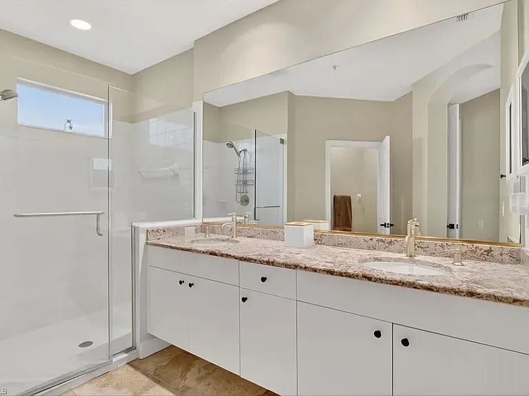 770 Tarpon Cove Dr #103 — Photo 16