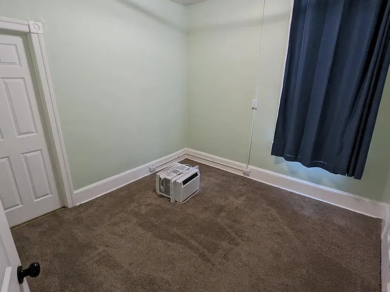 5158 Keyser St — Photo 16