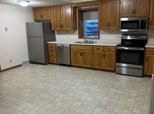 505 Franklin St SW UNIT B, Hutchinson, MN 55350