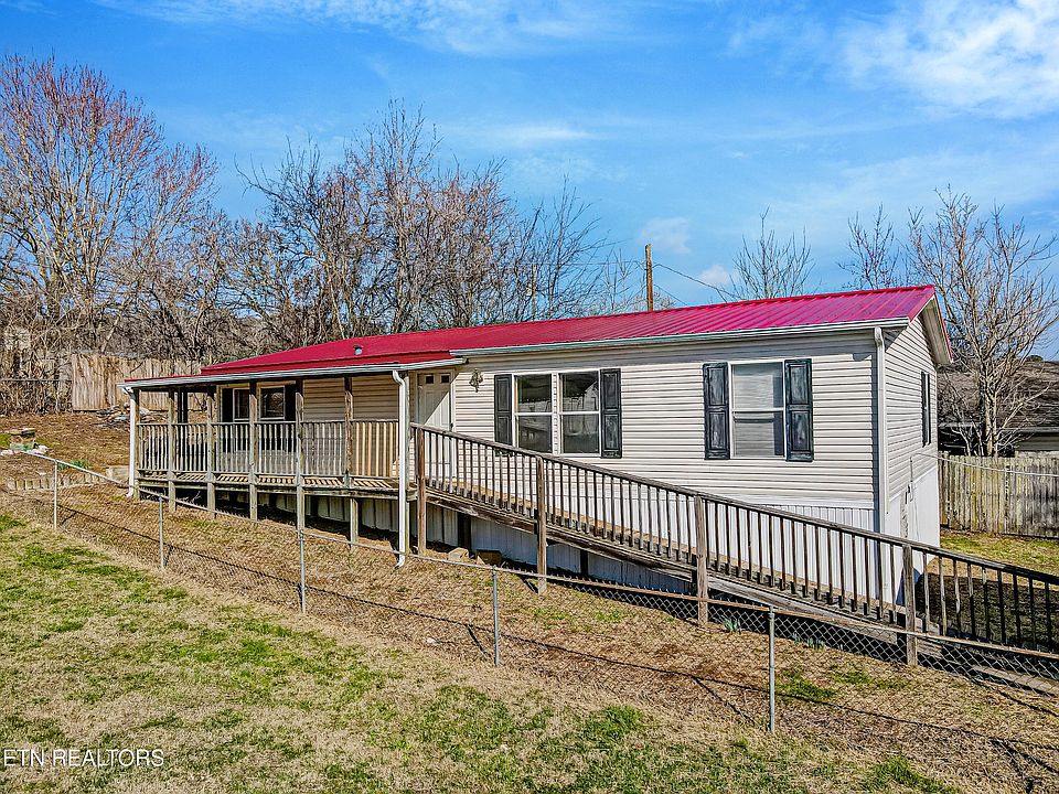 1st image of 1217 Spruce Dr