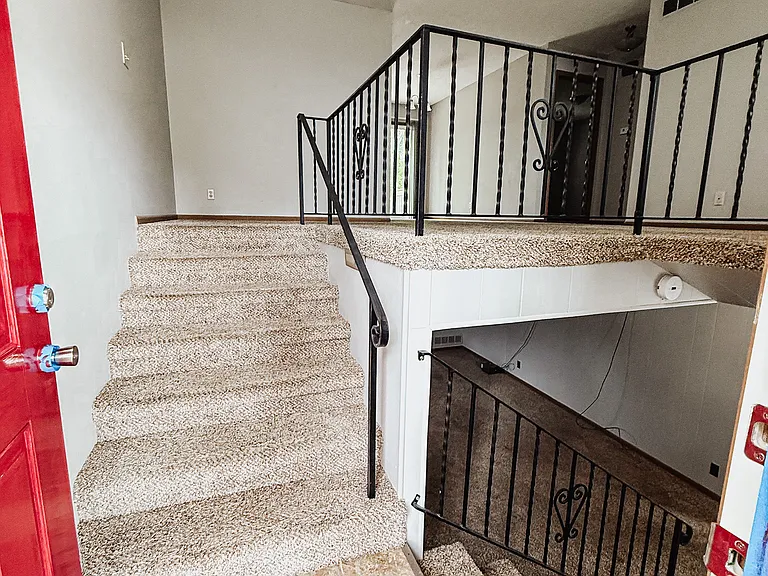 3211 Squire Ln — Photo 2