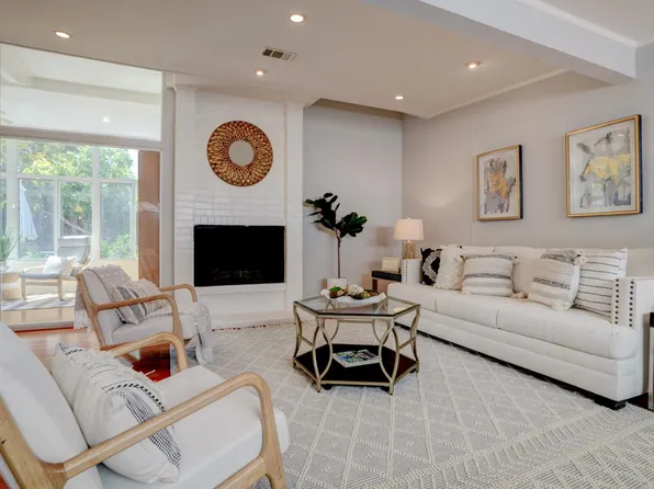 368 E Charleston Rd, Palo Alto, CA 94306