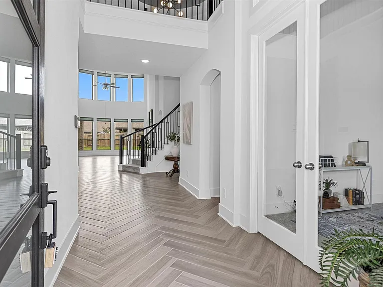 634 Cibolo Creek Dr — Photo 4