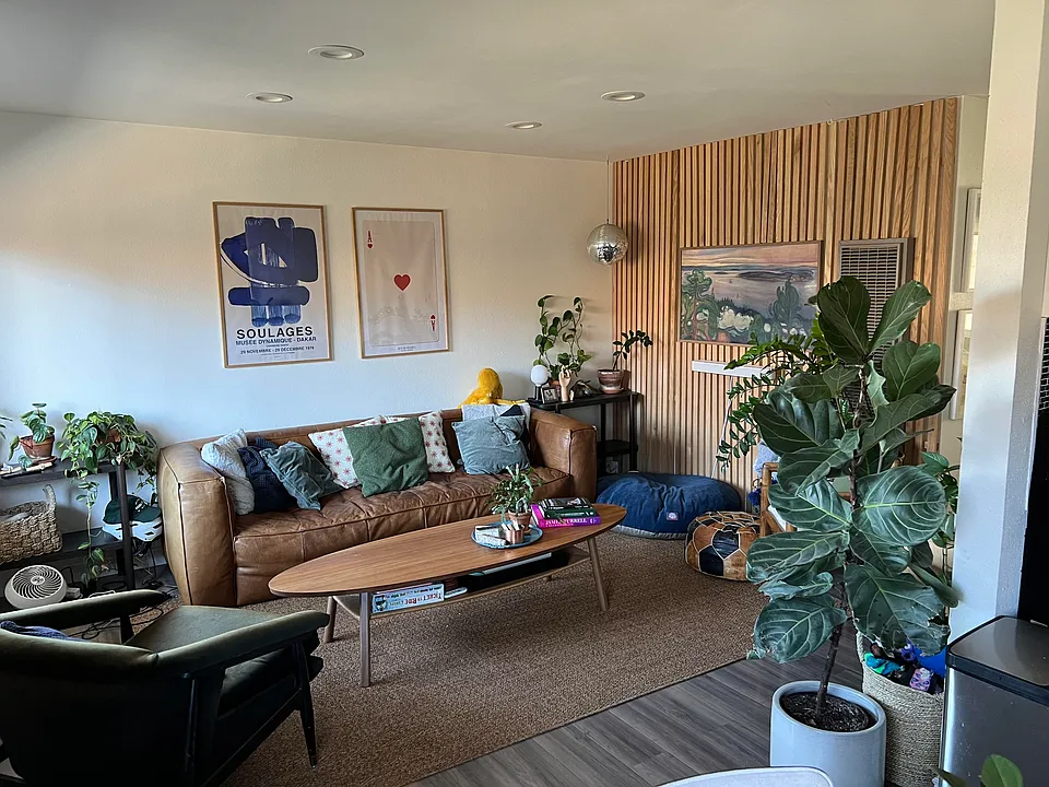 1240 Vin Scully Ave #3