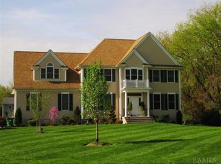 4 Townsend Rd, Hopewell Junction, NY 12533