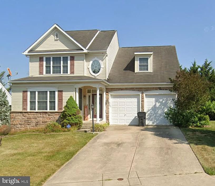 2nd image of 2203 Retreat Ct