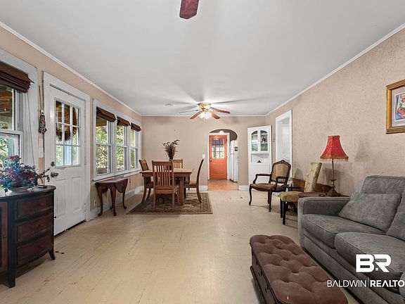 3rd image of 18696 Borck Rd