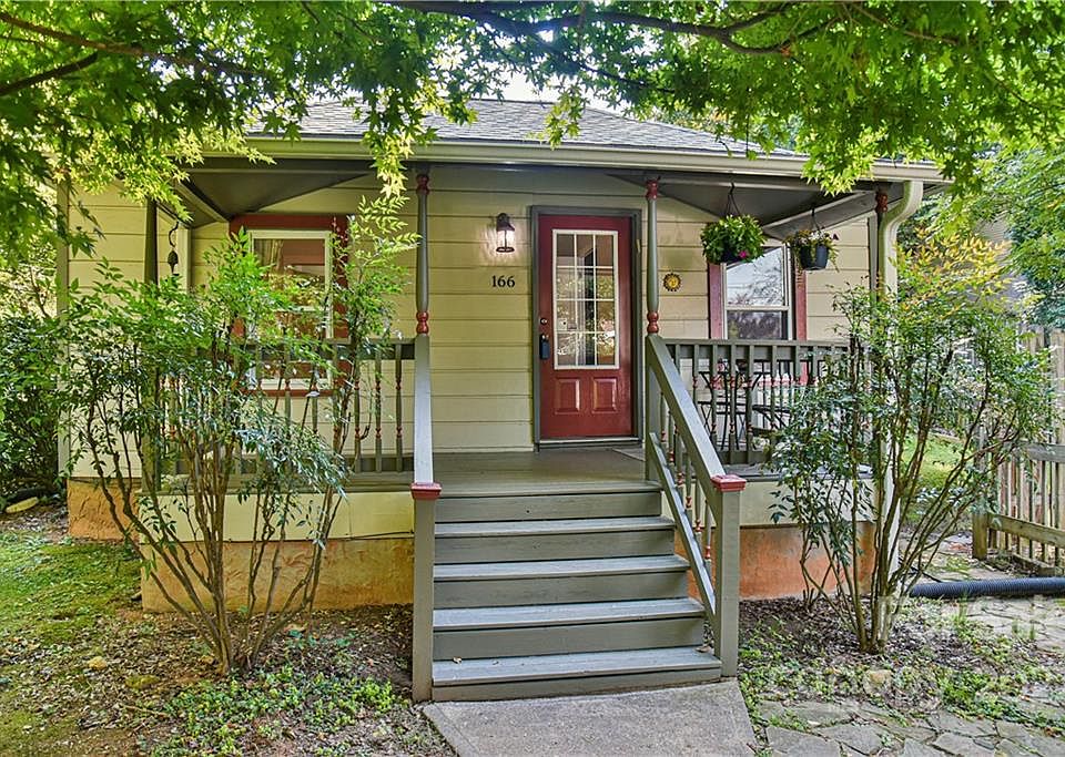 1st image of 166 Wellington St