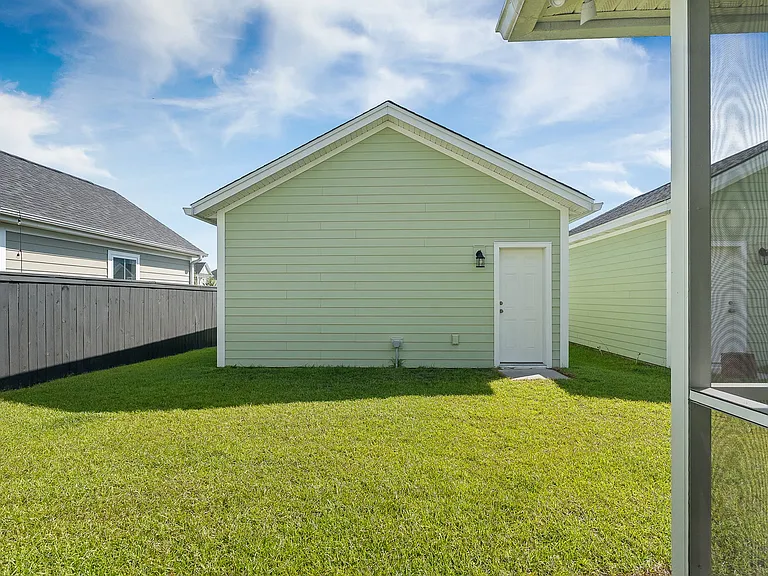 117 Archdale St — Photo 31