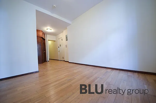 Rented by BLU Real Estate | media 15