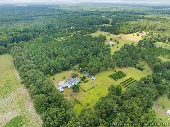 580 Edinburgh Rd, Red Springs, NC 28377