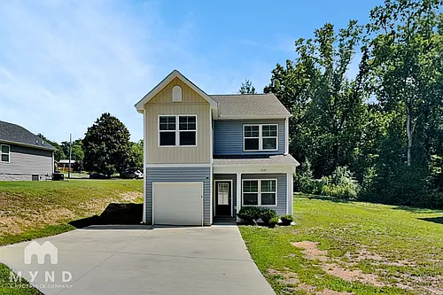 2229 Beauty St Photo 1
