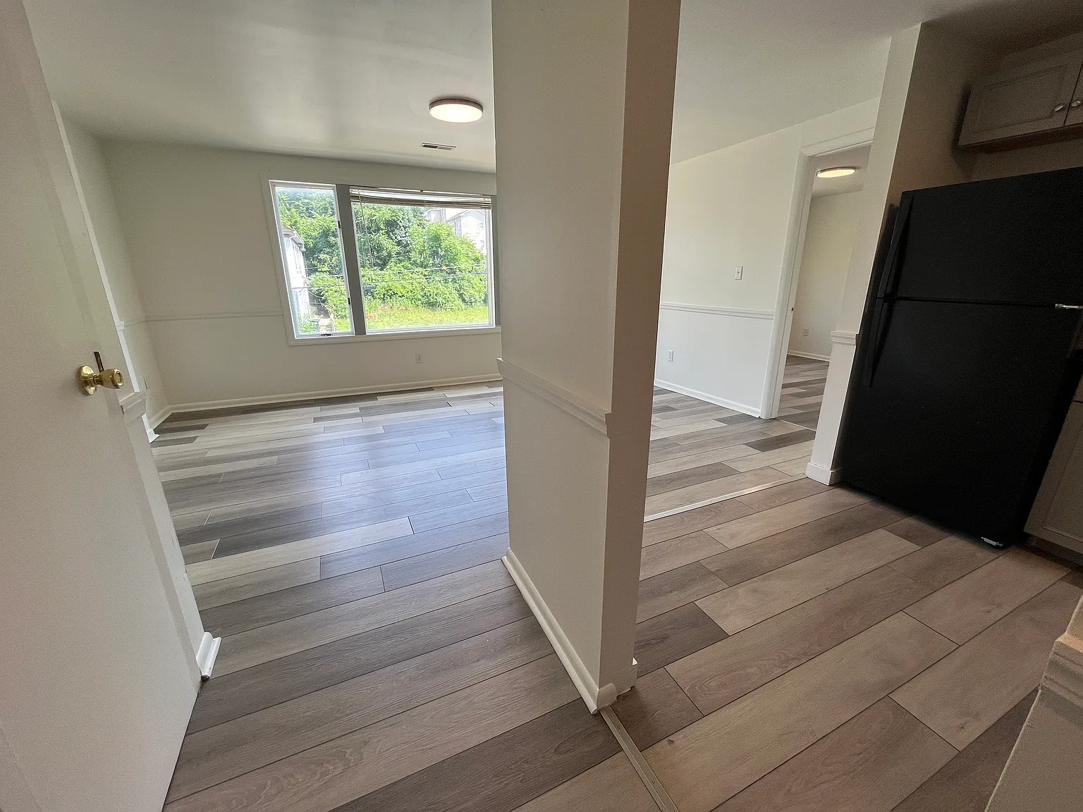 1 bed, $875 — Photo 2