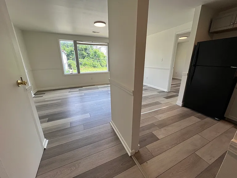 115 W 9th Ave #7 — Photo 2